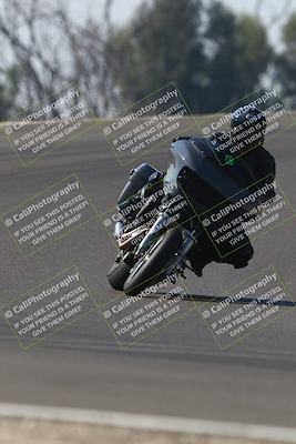 media/Nov-01-2025-TrackDaz (Sat) [[2b4d5192bc]]/C Group/1240pm (Turn 2 Outside)/